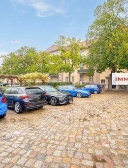 IMMOBERLIN.DEToplage! Helle vermietete Altbauwohnung mit Südwestterrasse & Garten - Berlin