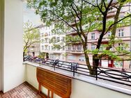 Bezugsfreier Altbautraum mit Balkon und Aufzug im Herzen Charlottenburgs - Berlin