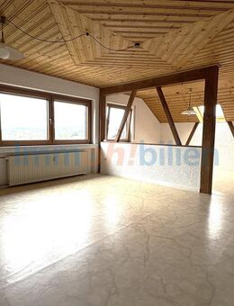 3-Zimmer-Dachgeschosswohnung in kleiner Einheit - Sonnenbühl