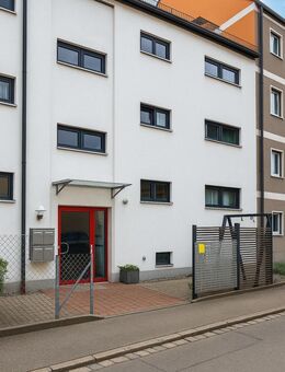 Top gepflegte, vermietete Wohnung - ideale Investition - Augsburg