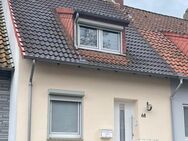 Modernes Reihenhaus mit Garten und Einbauküche in guter Wohnlage in Huchting zu verkaufen - Bremen