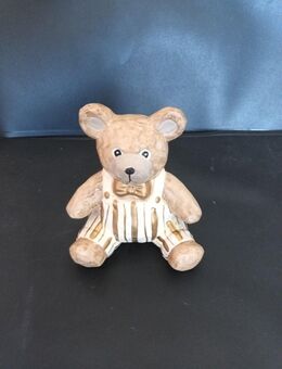 Teddybär Deko Keramik ca. 16cm hoch ca. 9cm breit - Essen
