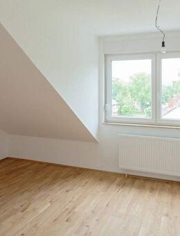 Wir sanieren für Sie - charmante Dachgeschoßwohnung in Uni-Nähe - Essen