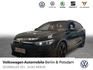 VW Passat Variant, 1.5 l eHybrid R-Line Panno, Jahr 2024 - Berlin