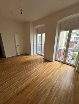 Exklusive 2-Zimmer-Wohnung mit Balkon und Luxusausstattung auf 104 m² - Berlin
