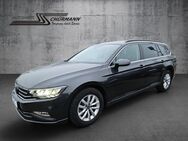 VW Passat Variant, Business, Jahr 2023 - Uffenheim