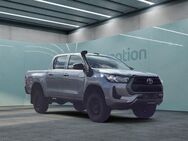 Toyota Hilux, 2.4 DoubleCab FAHRWERK, Jahr 2021 - München