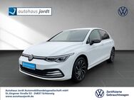 VW Golf, 2.0 TDI VIII MOVE, Jahr 2023 - Schleswig