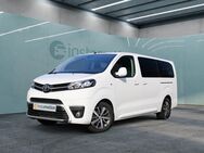 Toyota Proace, 2.0 Verso D Compact Team-D L2, Jahr 2022 - München