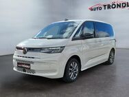 VW T7 Multivan, Multivan eHybrid Life, Jahr 2022 - Grafenhausen