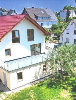 Energie-effizienter, sonniger Einfamilienhaus-Neubau - Erstbezug in Immenhausen-Holzhausen - Immenhausen