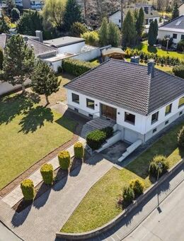 Gepflegtes Einfamilienhaus mit representativem Grundstück - Zülpich