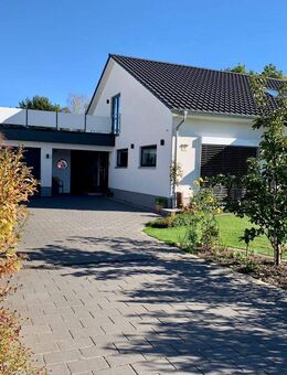 Sonnige Lage: EFH-Neubau aus 2021, moderne EBK, große grüne Dachterrasse, Sauna, Garage. - Bad Bevensen