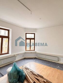 Geräumige 3 Zimmer- Wohnung, 3er- WG tauglich, mit Einbauküche, wird gerade renoviert - Schwerin