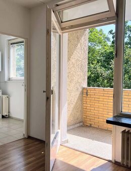 BEZUGSFREI | 1-Zimmer Whg im GESUNDBRUNNEN + Ost-Loggia + Lift + Keller - Berlin