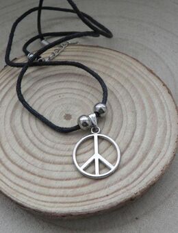 ☝️☝️☝️Halskette, Schwarze Kordel + Anhänger Peace, Frieden, NEU ⭐⭐⭐⭐⭐ - Gersthofen