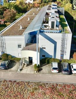 Wohnkomfort auf 2 Ebenen...4,5 Zimmer mit Dachterrasse und Panoramablick! - Vaihingen (Enz)