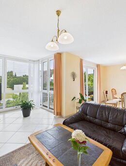 Sonnendurchflutete 3-Zimmer-Wohnung mit großem Balkon in bester Lage von Hürth-Efferen - Hürth