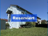 Radolfzell-sehr gepflegtes REH mit 3 Wohnungen und 4 Garagen, gute Rendite! - Radolfzell (Bodensee)