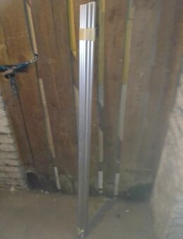 3 Vorhängeschienen und 7 Vorhänge - Berlin