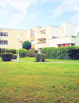 Renovierungsbedürftige Etw inkl. Pkw-Stellplatz! - Berlin