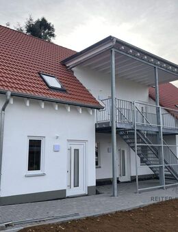 Hünfeld-Oberrombach: SCHLAUER WOHNEN: Neubau-KfW 55 Dachgeschosswohnung mit verstecktem Raumwunder - Hünfeld (Konrad-Zuse-Stadt)