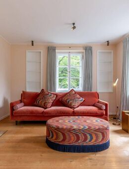 WEITLÄUFIG I 2.100 m² Grundstück - Charmantes Einfamilienhaus mit Flair - Icking