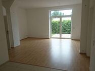 Luxuriöse, helle moderne 4-Raum-Wohnung mit Garten, Terrasse und Garagenstellplatz - Nachmieter gesucht - Fürstenwalde (Spree)