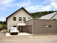 "Alles im Lot" lautet die modern-perfekte Devise zu dem Haus in Roth an der Our - Roth (Our)