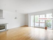 IMMOBERLIN.DE - Toplage Pankow: Lichtdurchflutete Wohnung mit Balkon, Westloggia + Tiefgaragenplatz - Berlin