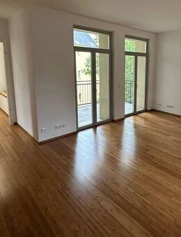 Geräumige 4-Zimmer-Wohnung mit Balkon - Chemnitz