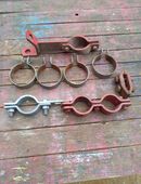 Verschiedene Rohr Schellen in 63654