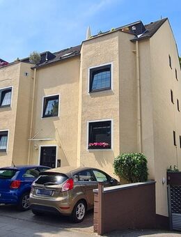 Lichtdurchflutete Maisonettewohnung mit Charme in Weiden, gut vermietet - Köln