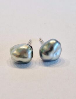 Ohrstecker Ohrschmuck 750 Weißgold, 18 Karat mit Keshi-Perle, Tahitiperle - Koblenz