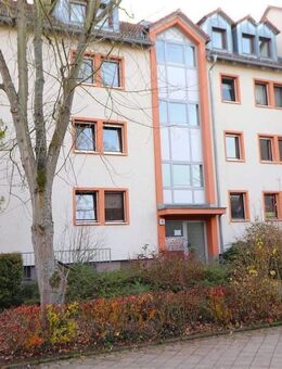 Sonnige 3-Zimmer-Wohnung mit überdachter Loggia - Erlangen