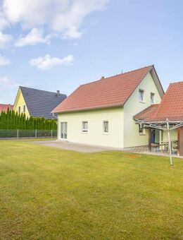 freistehendes Einfamilienhaus mit großem Grundstück in Pförring - Pförring