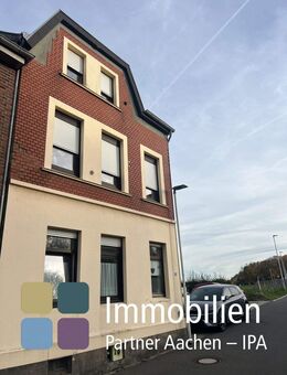 IPA - 2 Familienhaus plus 1 Bungalow mit 3 Garagen und großem Garten in Herzogenrath - Herzogenrath