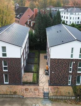 Erstbezug! Stilvolles Reihenhaus in begehrter Lage von Volksdorf - Hamburg