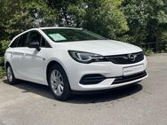 Opel Astra, 1.5 ST Elegance Lenk R, Jahr 2022 - Rüsselsheim