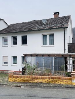 Ein- bis Zweifamilienhaus am Ortsrand von Bad Karlshafen - Bad Karlshafen