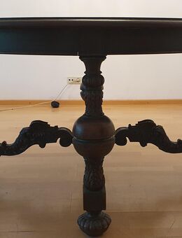 Antiker Eichentisch, Jahr um 1870, sehr selten, mit Verzierungen, Durchmesser 1260 mm, Höhe 780 mm - Köln