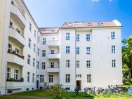 AUFZUG und SÜDBALKON: Sonnige, hochwertig sanierte Gründerzeit-Wohnung mit 3 Zimmern - Berlin
