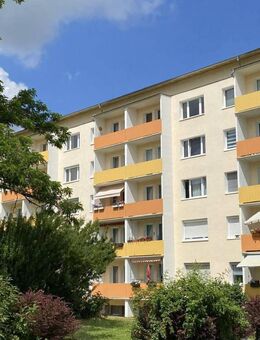 3 Zimmer, Balkon, ruhige Stadtrandlage von Riesa! Selbstnutzung oder Vermietung, Sie haben die Wahl! - Riesa