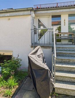 Der Traum vom eigenen Heim kann wahr werden: Reihenhaus mit kleinem Garten und Stellplatz zu verkaufen - Weimar