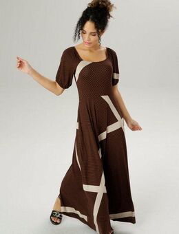 Aniston SELECTED Sommerkleid mit verlängertem Halbarm