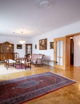 Tolles Traumhaus in Hohenroth zu verkaufen mit 285qm Wohnfläche - Hohenroth