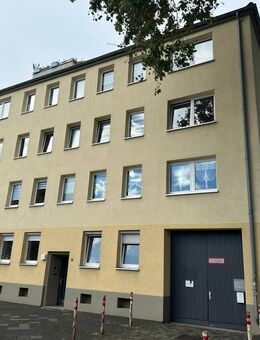 Renoviertes Mehrfamilienhaus mit neun Wohneinheiten und einem vermieteten Hofgebäude! - Gelsenkirchen