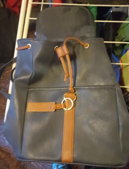 Biete diesen Damen Rücksack an - Eisleben (Lutherstadt)