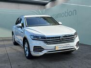 VW Touareg, 3.0 TDI Atmosphere, Jahr 2023 - München