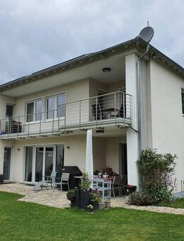 RIDA FLATS - Ruhig. Zentral. Möbliert. 3-Zimmer-Wohnung mit Charakter! - Leverkusen